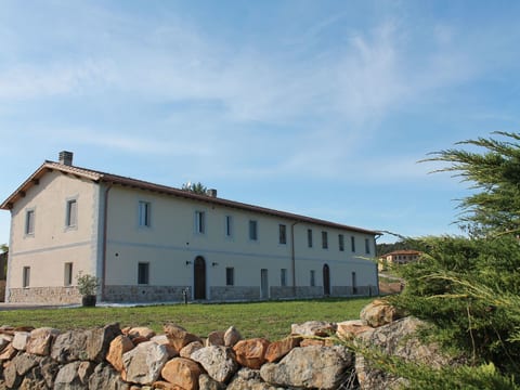 Haus in Civitella Paganico mit möbliertem Garten