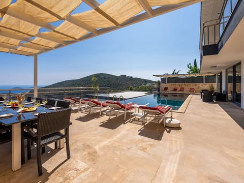 Villa mit Traum-Meerblick für 12 Personen