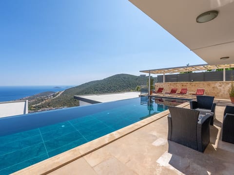 Villa mit Traum-Meerblick für 12 Personen