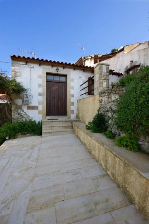 "Haus Fenaretis"