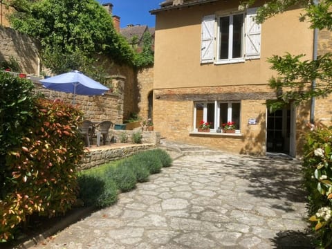 Historisches Gourdon