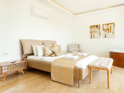 Villa Infinity Mountain mit Pool in Kalkan