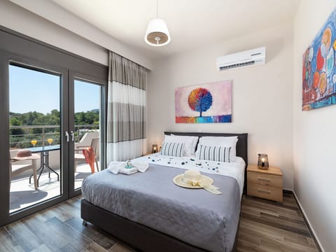 Sun's Reach Villa mit Schwimmbad