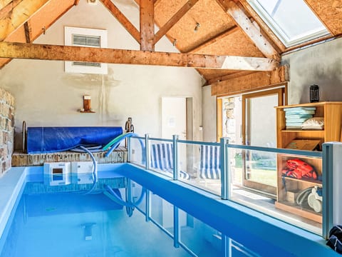 Pool Indoor