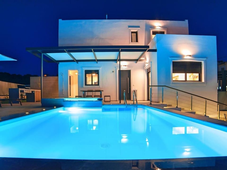 Ferienvilla Perla mit Blick auf das Wasser - Georgioupoli