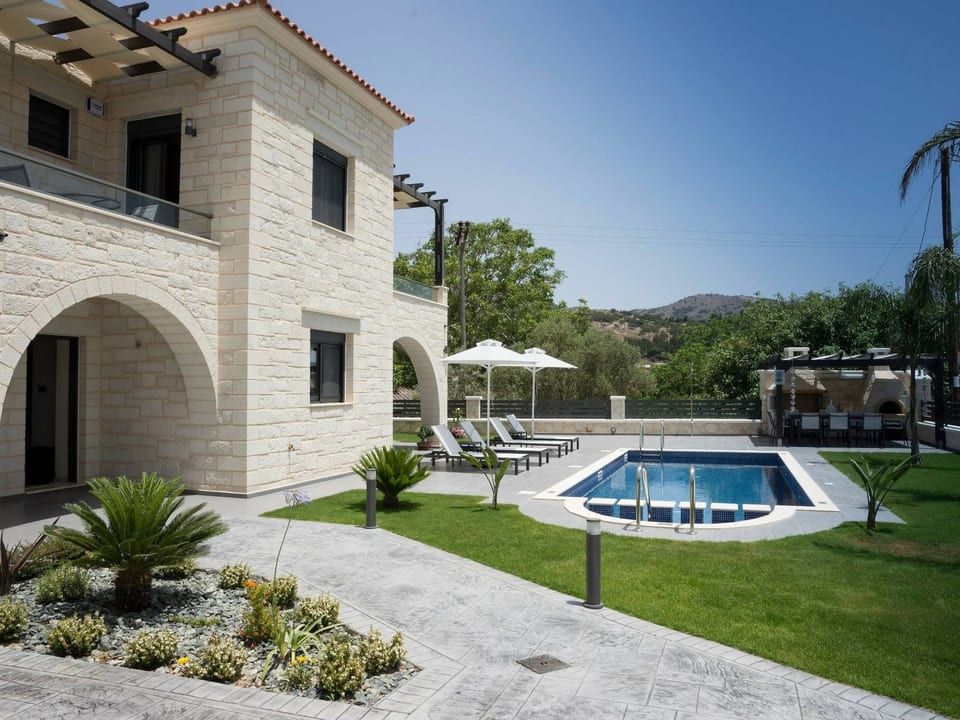 Villa en la playa con piscina, sauna y barbacoa - Almyrida