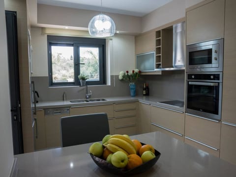 Villa am Strand mit Pool, Sauna und Barbecue