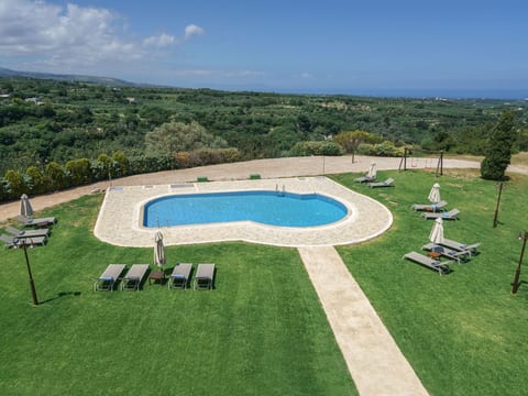 Villa "Arodamos" mit Garten, Grill und Terrasse