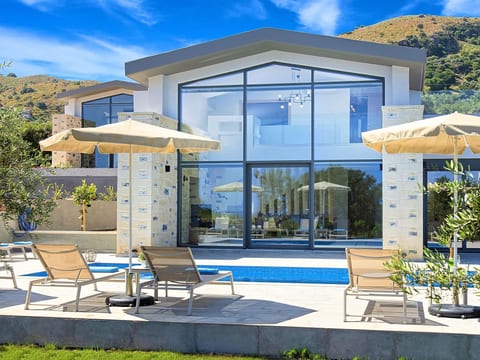 für 45 Personen in Georgioupolis, Kreta (West-Kreta)