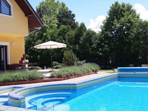 Hannabella mit gemeinschaftlichem Pool