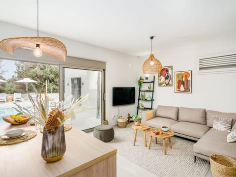 Neue moderne Villa Tessera mit privatem Pool und Grillplatz