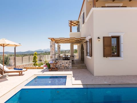 Family Villa Privater Pool Grillplatz Meerblick