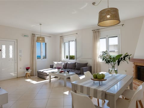 Familienvilla mit Pool und Tischtennisplatte