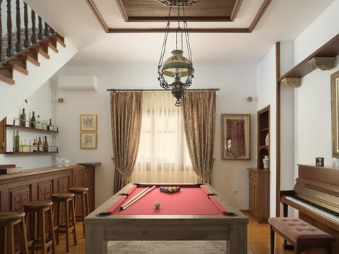 Neu renovierte Familienvilla mit privatem Pool B