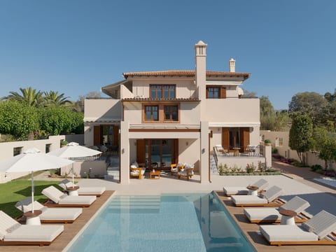 Neu renovierte Familienvilla mit privatem Pool B