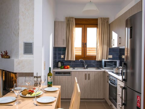 Villa mit Panoramablick Pool und Grillplatz in S