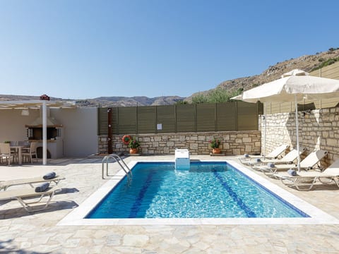 Familienfreundliche Villa mit privatem Pool und