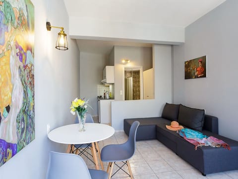 Wohnung in Kato Gouves mit Balkon, Seitenblick