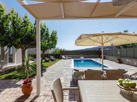 Ruhige Villa mit privatem Pool, BBQ und Kinderbe