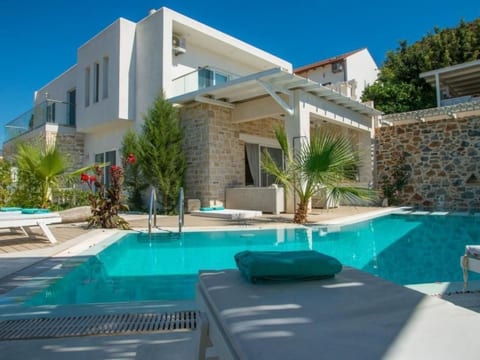 Villa Ella