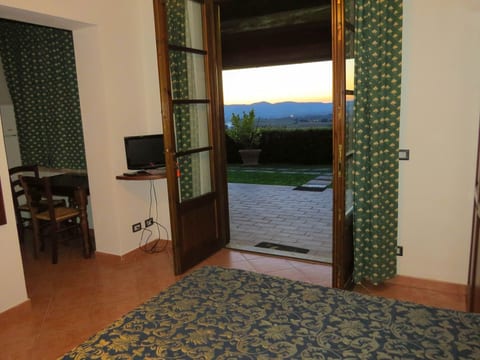 Studio-Apartment mit privatem Garten und Panoram