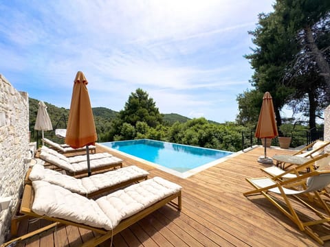 Villen mit privaten Pools und Meerblick Skiathos