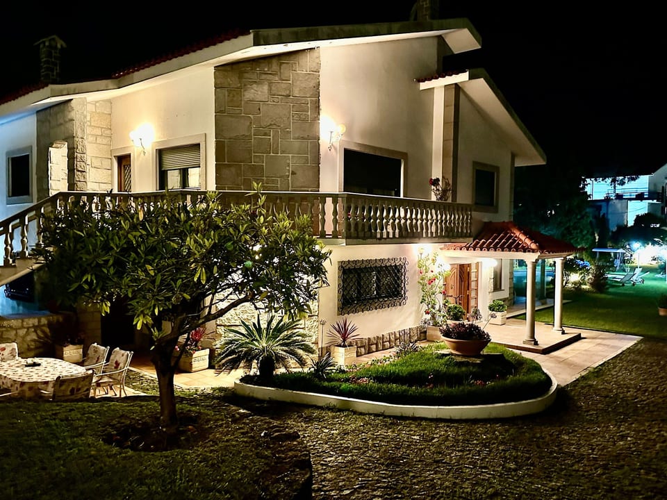 Chalet de maison à Viana do Castelo près de la plage - Mazarefes