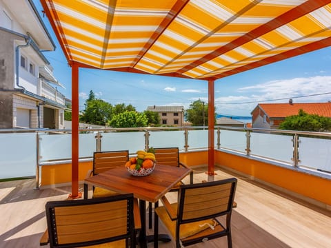 FeWo mit privatem Balkon und Gemeinschaftspool