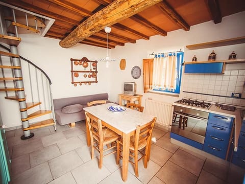 Wohnung 'Settimo Cielo3' mit Schwimmbad