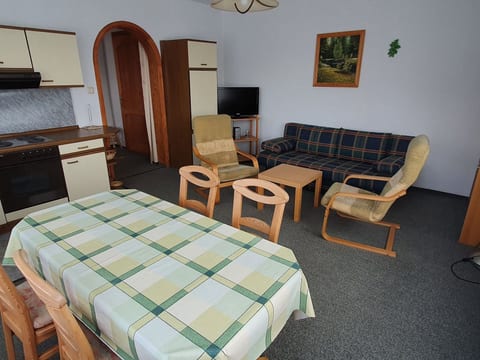 Appartement in Żarnowska mit Großem Garten