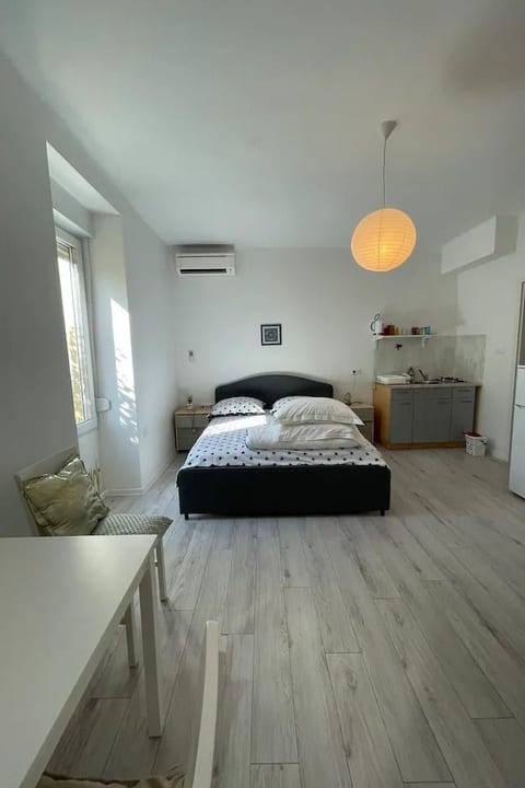 Apartment in Rovinj with terrace and garden
