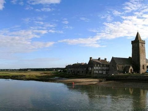 Charmantes Steinhaus in der Nähe des Meeres
