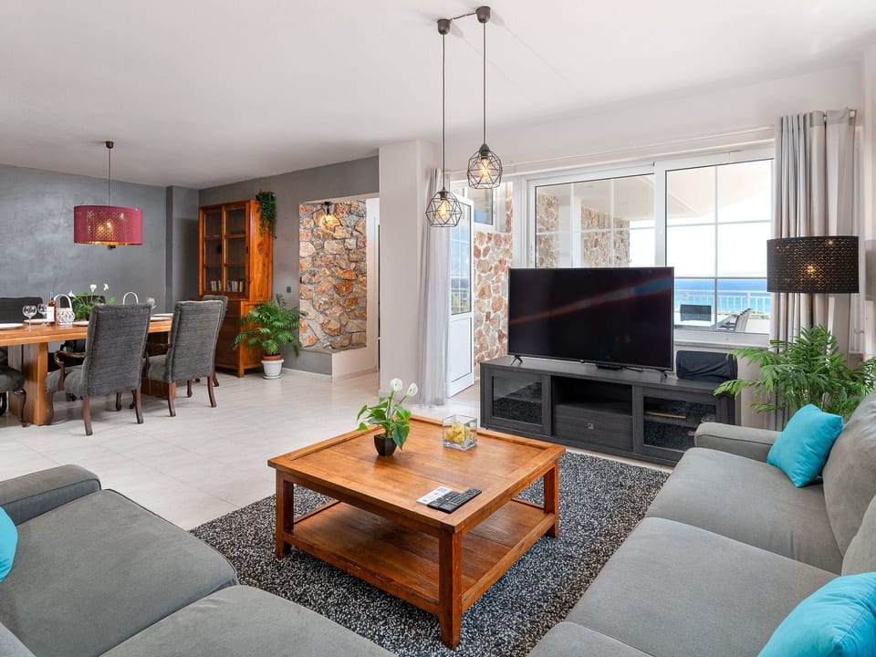 Wunderschöne Wohnung mit Meerblick und Whirlpool - Faliraki