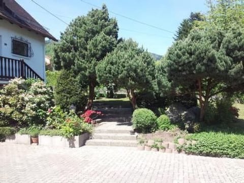 Bellevue mit Große Garten