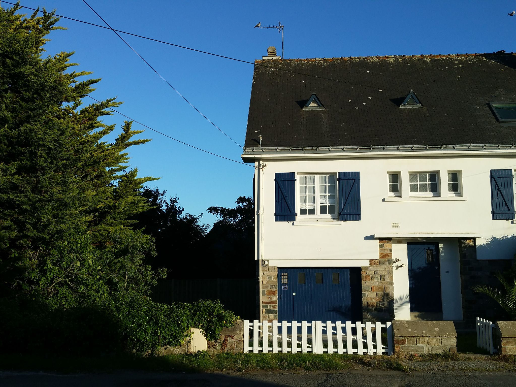 Villa mit Blick auf das Wasser