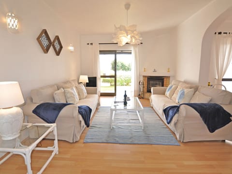 Rustikales, erschwingliches Sommerhaus in Strandnähe