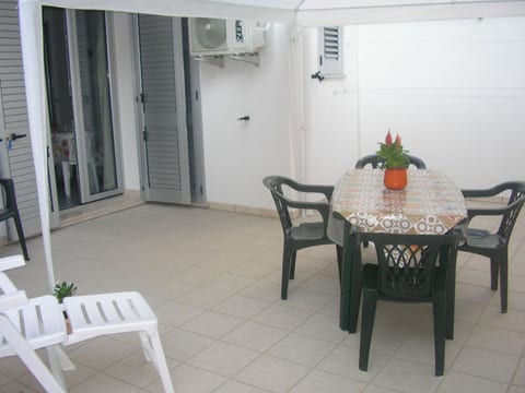 Helle Kellerwohnung