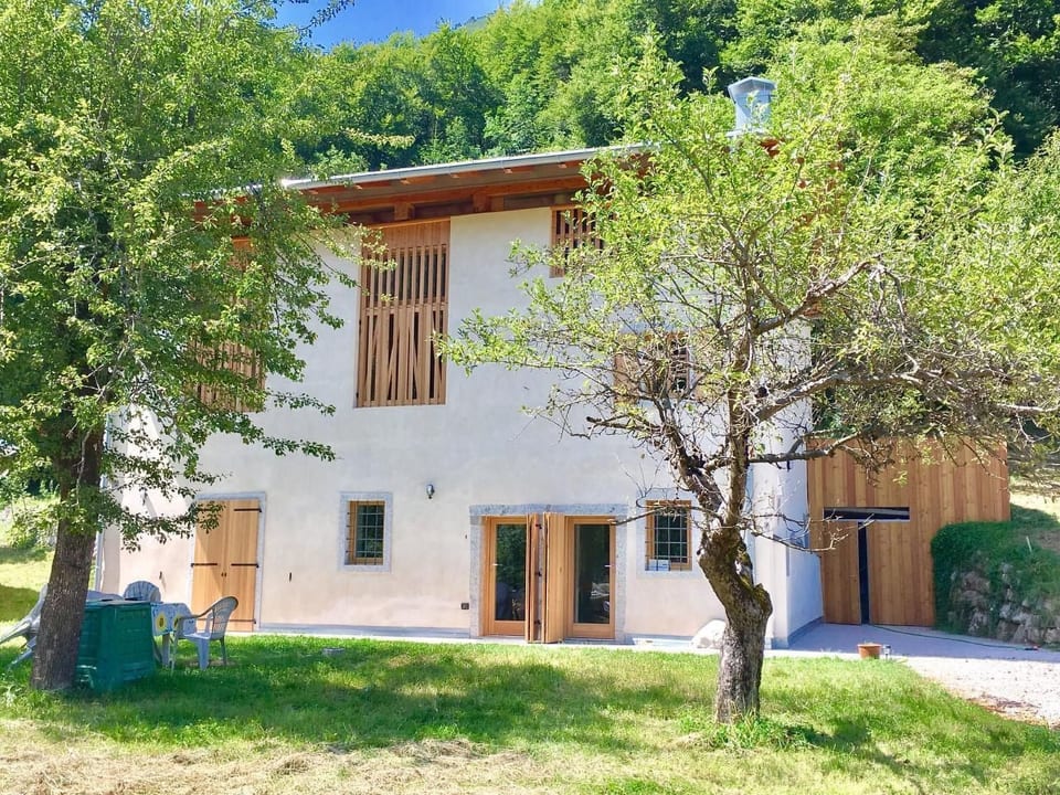 Villa de vacances 'Iagra' avec vue sur l'eau - Bezzecca