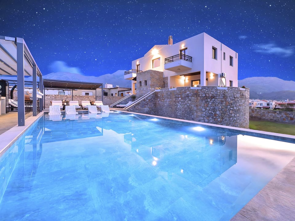 Grey Grand Villa Privater Pool - Georgioupoli