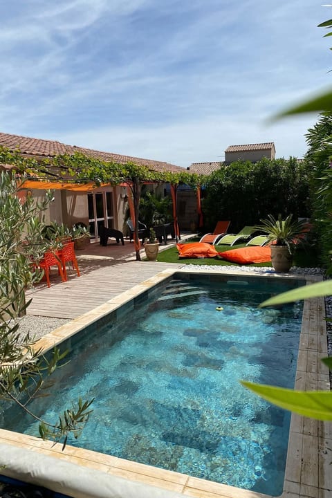 Villa Chemin du Lirac in Tavel
