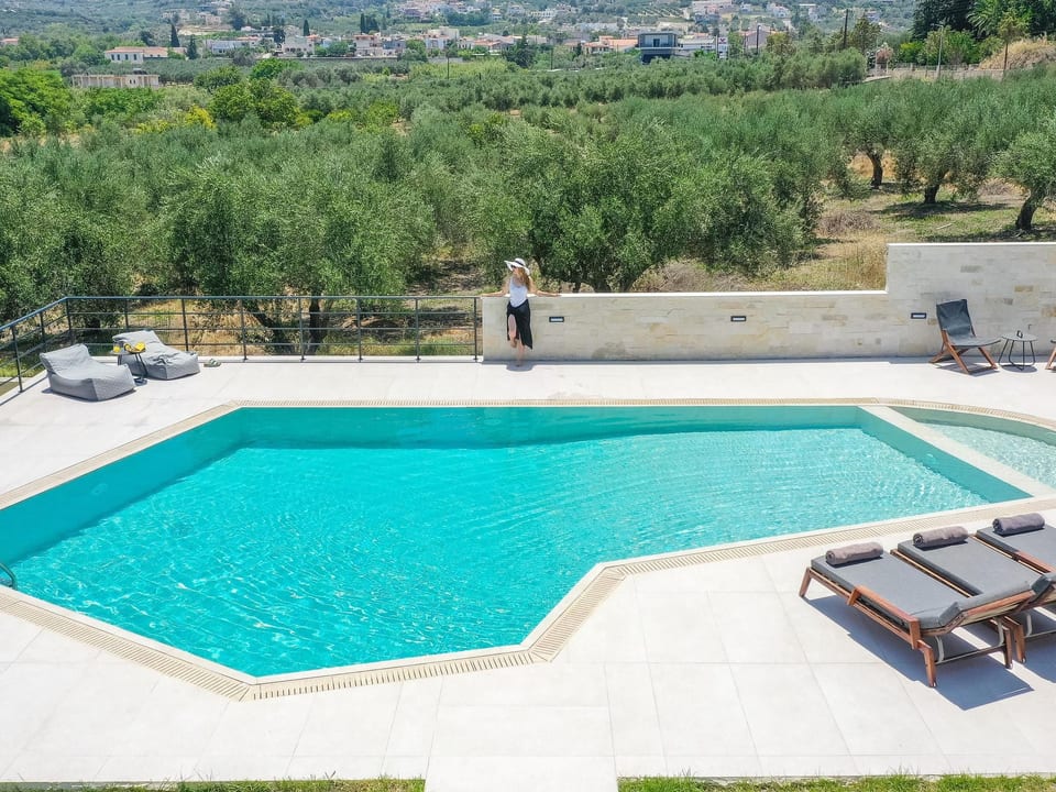 Großes Ferienhaus in Arkadi mit Großer Terrasse - Adele
