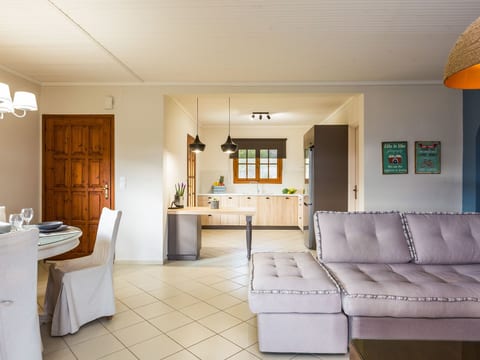 Großes Ferienhaus in Arkadi mit Großer Terrasse