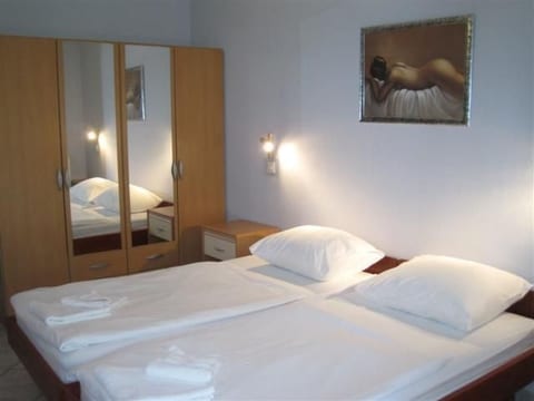 Villa Paolija' Wohnung mit Schwimmbad