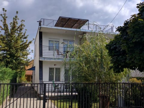 Doppelhaushälfte für sechs Personen mit Terrasse