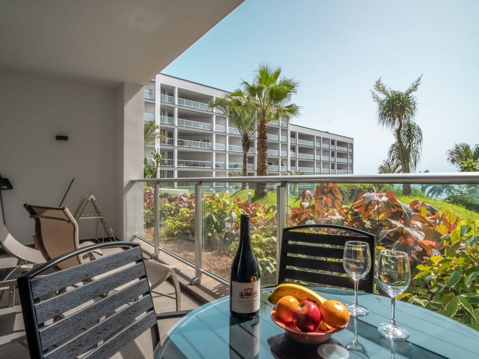 para 8 personas aproximadamente 150 m&sup2; en São Martinho, Madeira (costa sur de Madeira) - Funchal