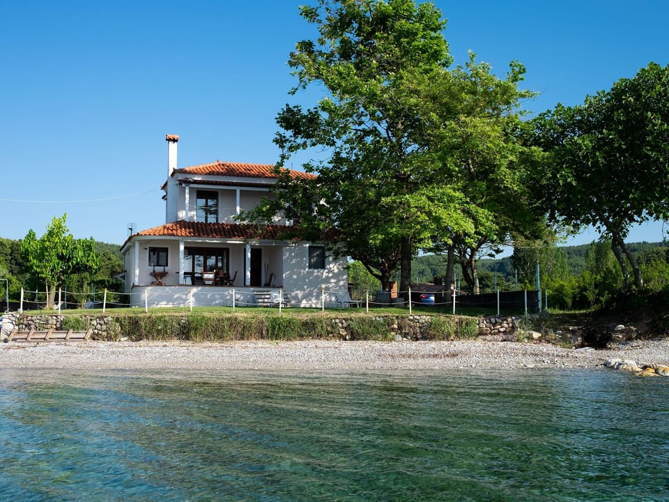 Simos in Paleokastro - Istiaia