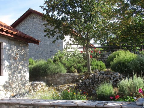 Romantic Stonehouse
