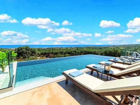 für 10 Personen in Kournas, Kreta (West-Kreta)