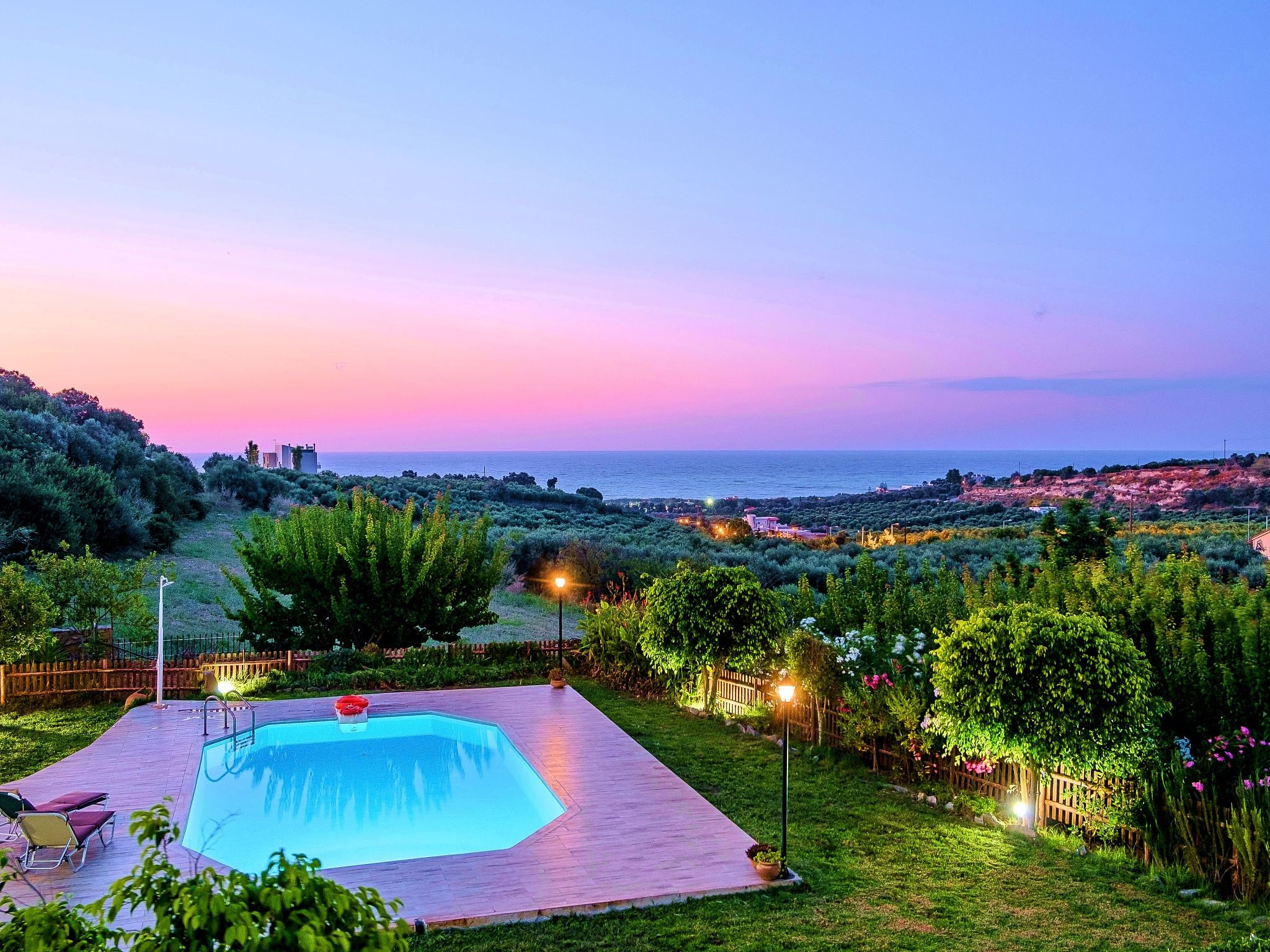 für 14 Personen in Rethymnon, Kreta (Nordküste Kretas)