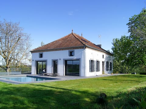 Luxuriöses Landhaus mit Pool